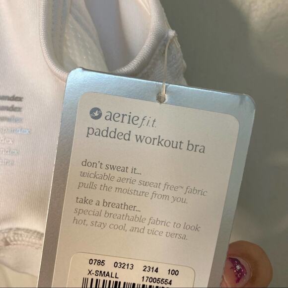 Aerie Fit White Padded Sports Bra Medium Impact NWT - Picture 4 of 4